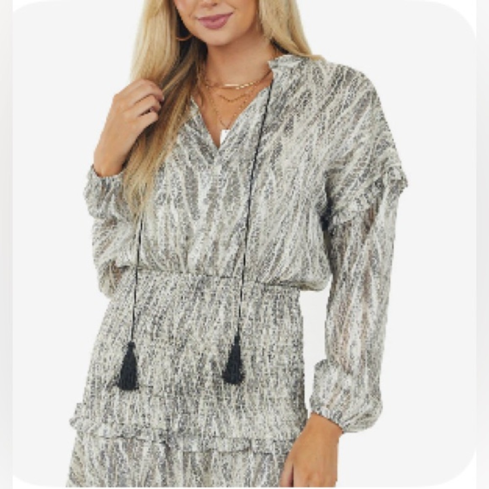 Elegant Gray Patterned Women's Top